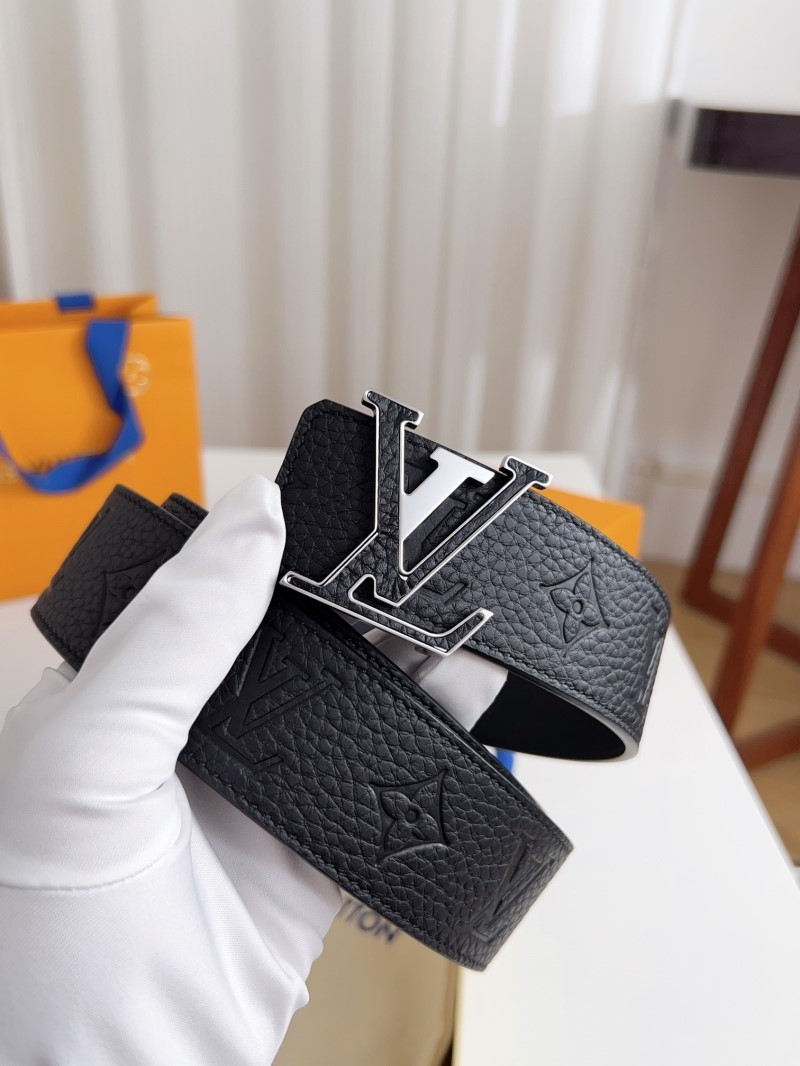 l0vis Vvtt0n belts